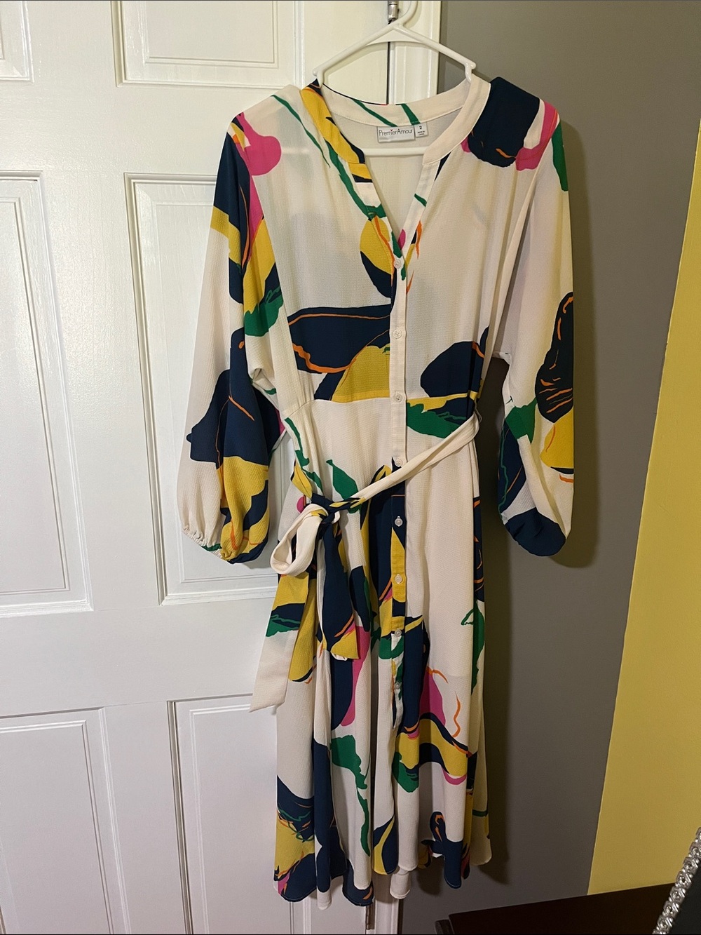 Women’s Cream Abstract-Print Midi Shirt Dress with Belt